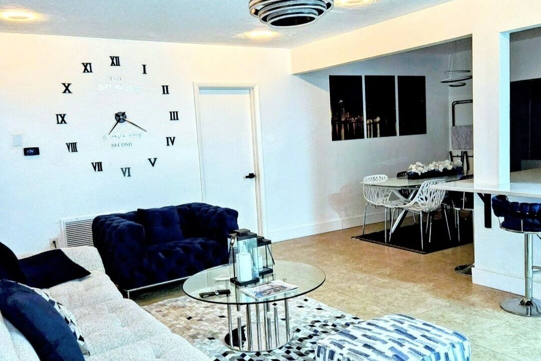 Photo of Livingroom in Miramar