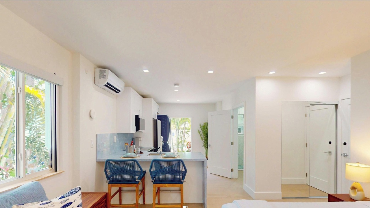 Photo of Bedroom in Lauderdale-by-the-Sea
