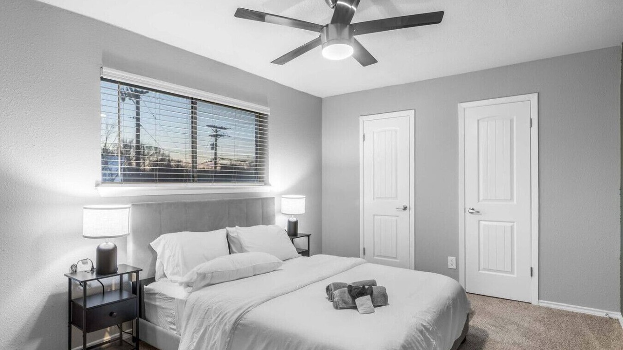 Photo of Bedroom in Central Arlington