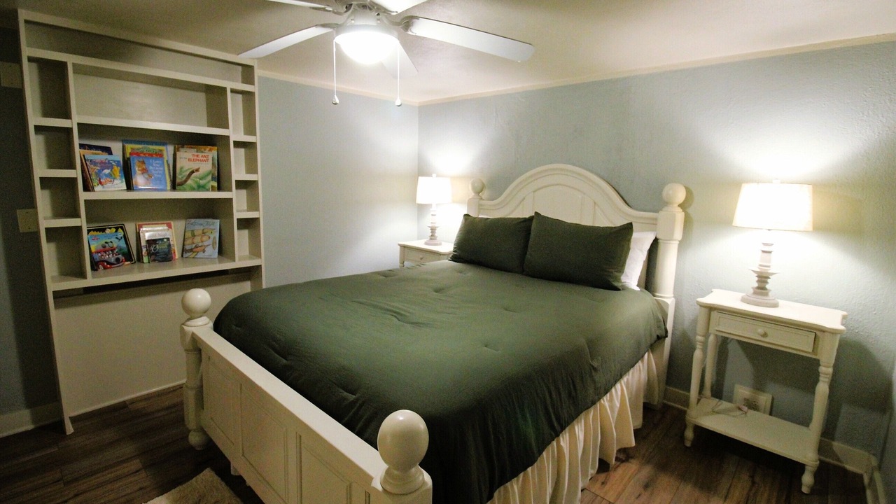 Photo of Bedroom in Port Mansfield