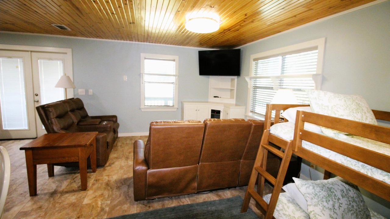 Photo of Livingroom in Port Mansfield