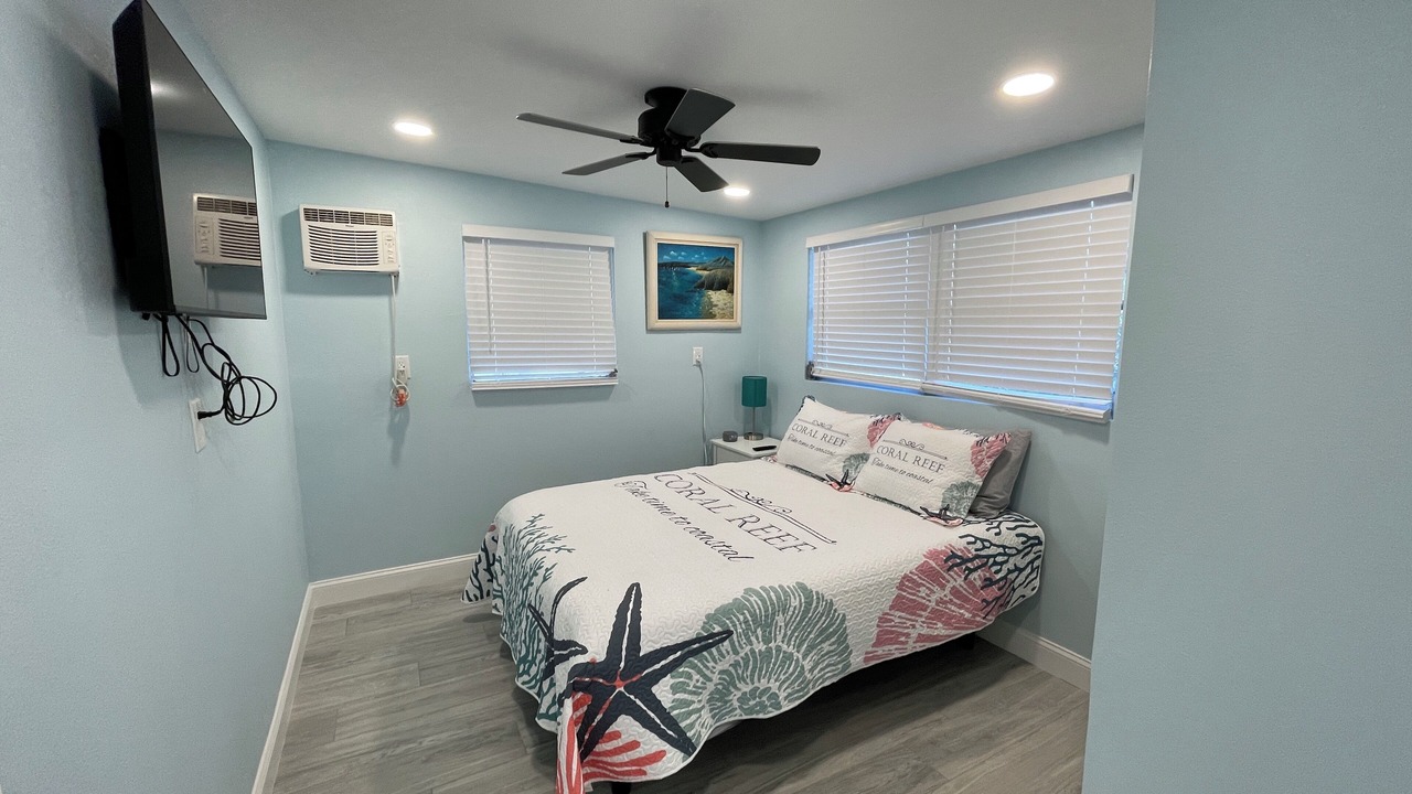 Photo of Bedroom in Hudson Beach Estates