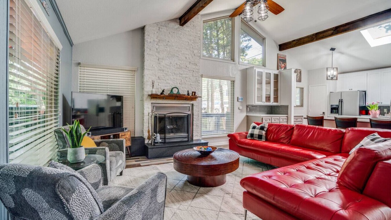 Photo of Livingroom in Pottsboro