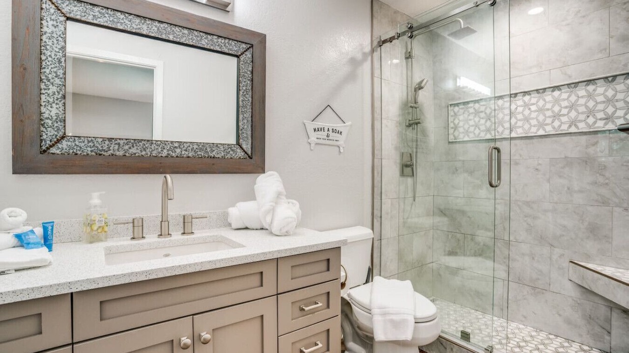 Photo of Bathroom in Pottsboro