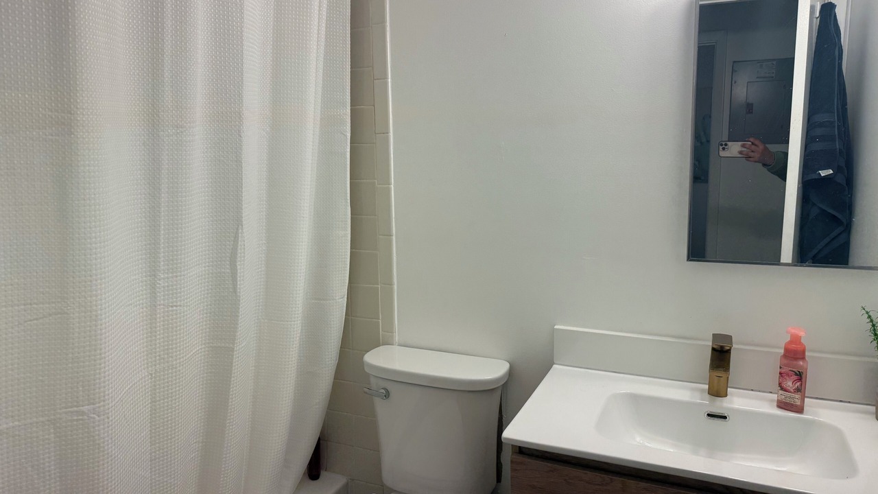 Photo of Bathroom in Overtown