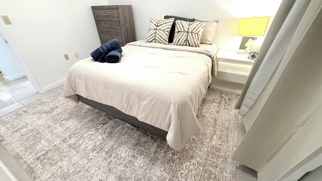 Photo of Bedroom in Overtown