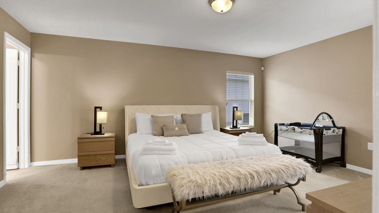 Photo of Bedroom in Crystal Cove