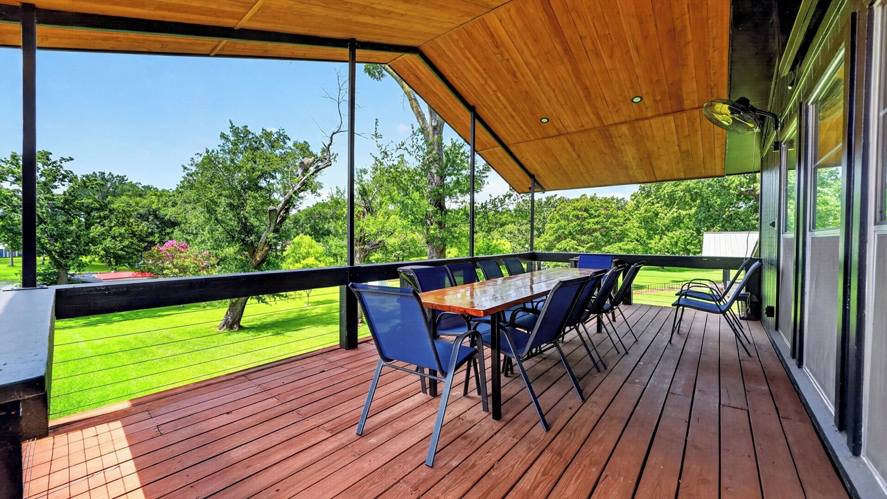 Photo of Outdoor in Quinlan