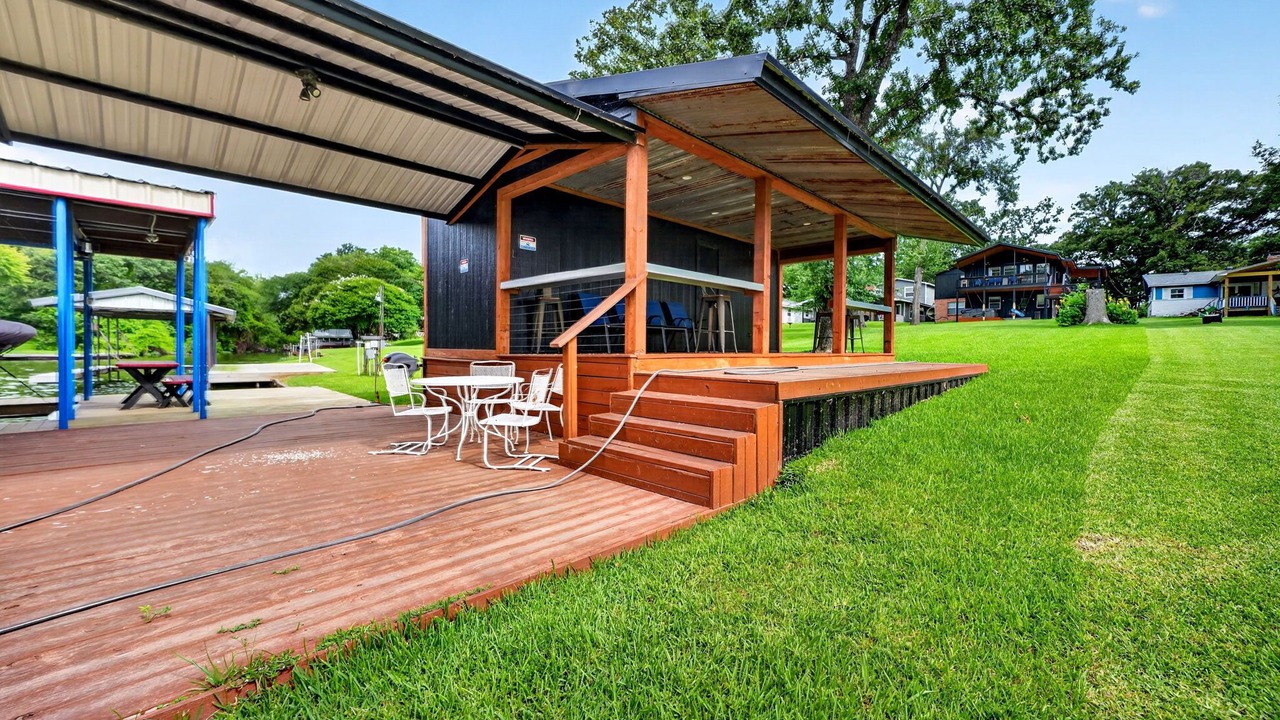 Photo of Outdoor in Quinlan