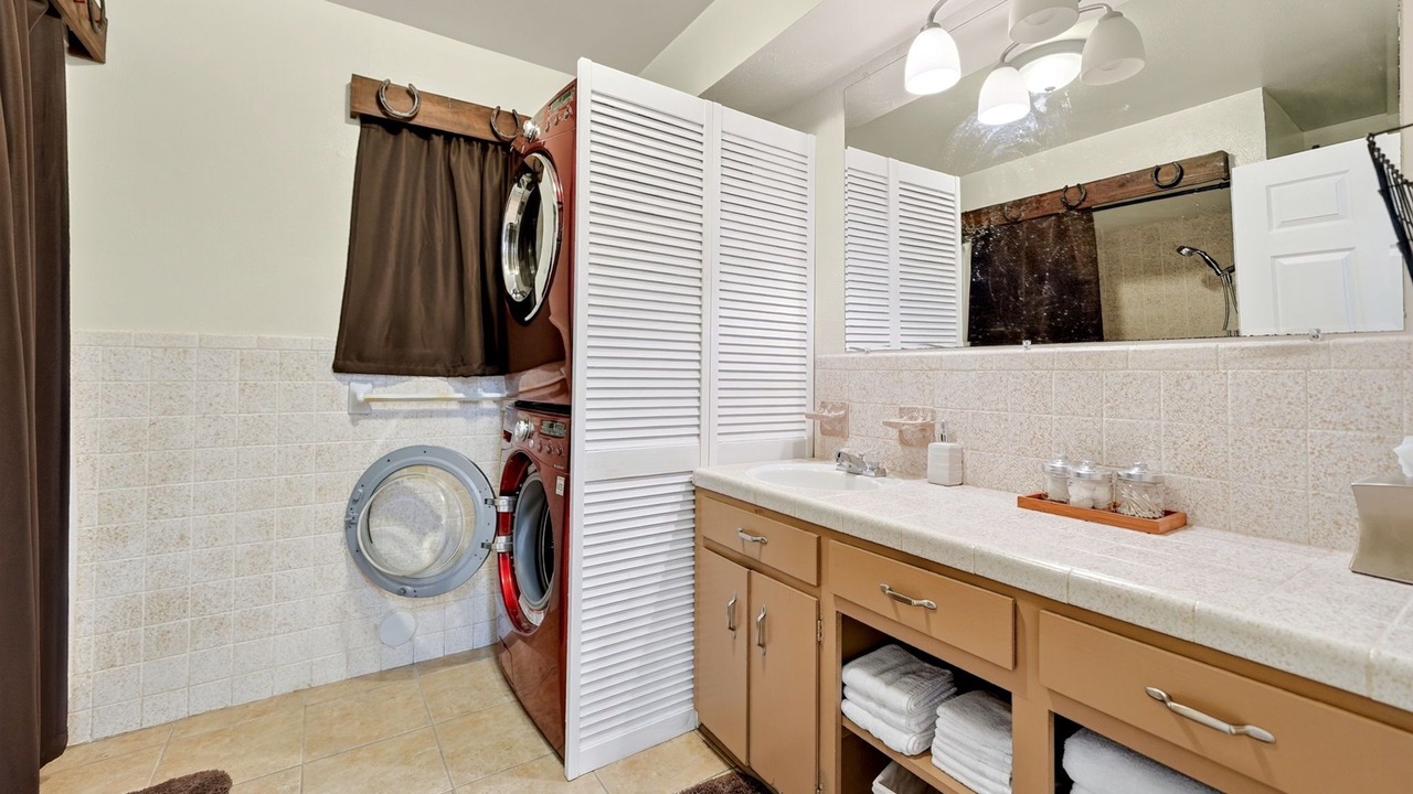 Photo of Bathroom in Quinlan