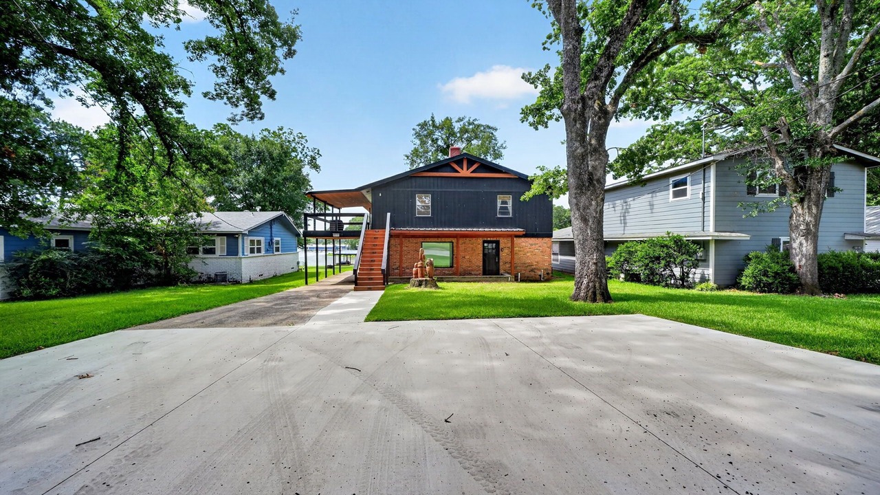 Photo of Outdoor in Quinlan