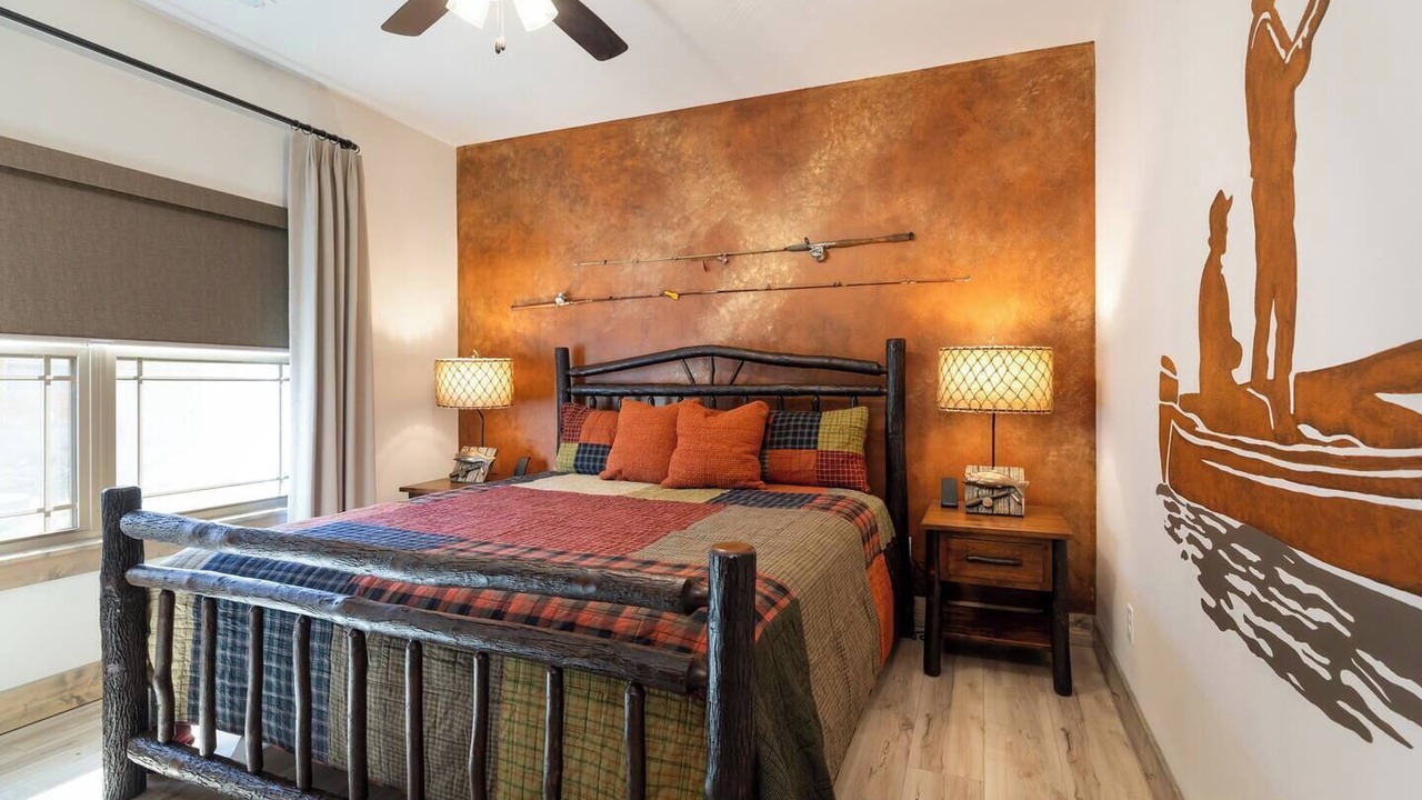 Photo of Bedroom in Hollister