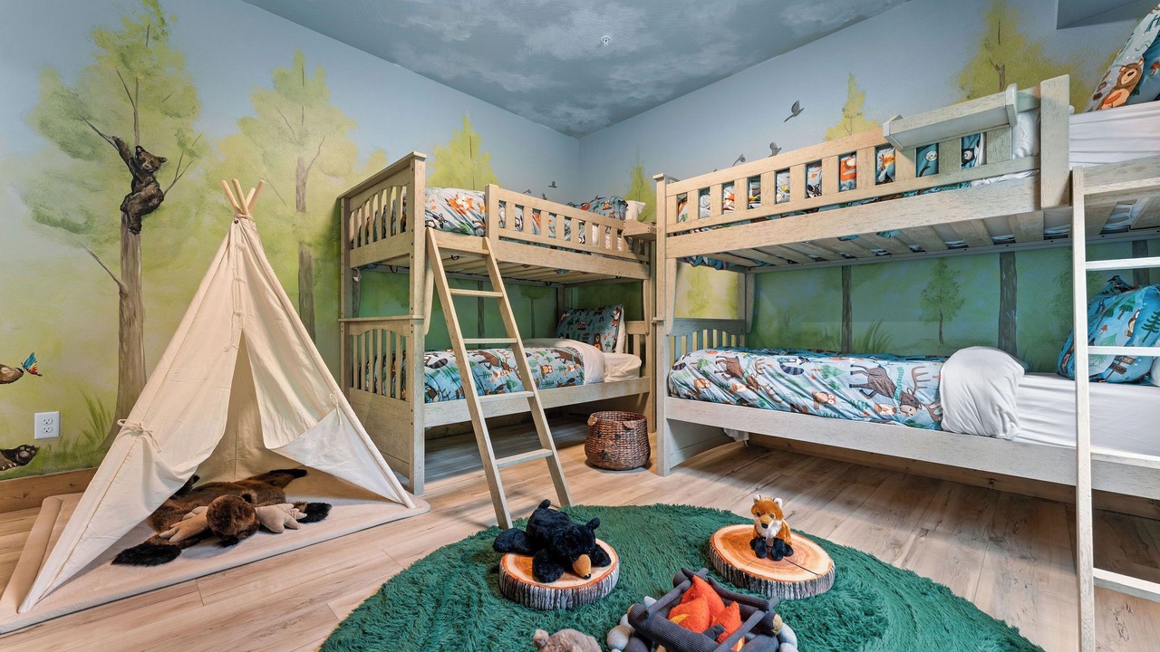 Photo of Bedroom in Hollister