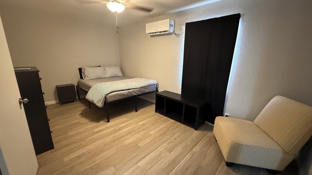 Photo of Bedroom in Lake Brownwood