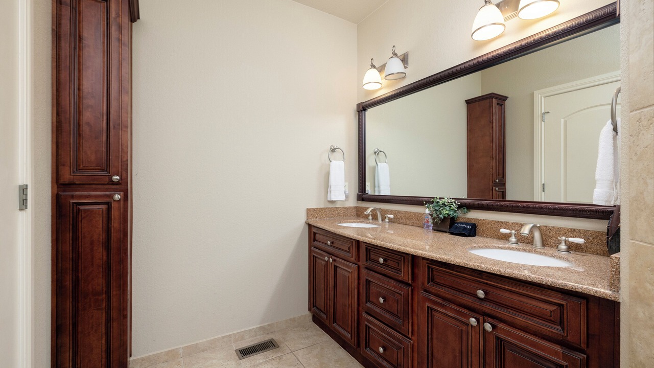 Photo of Bathroom in Branson