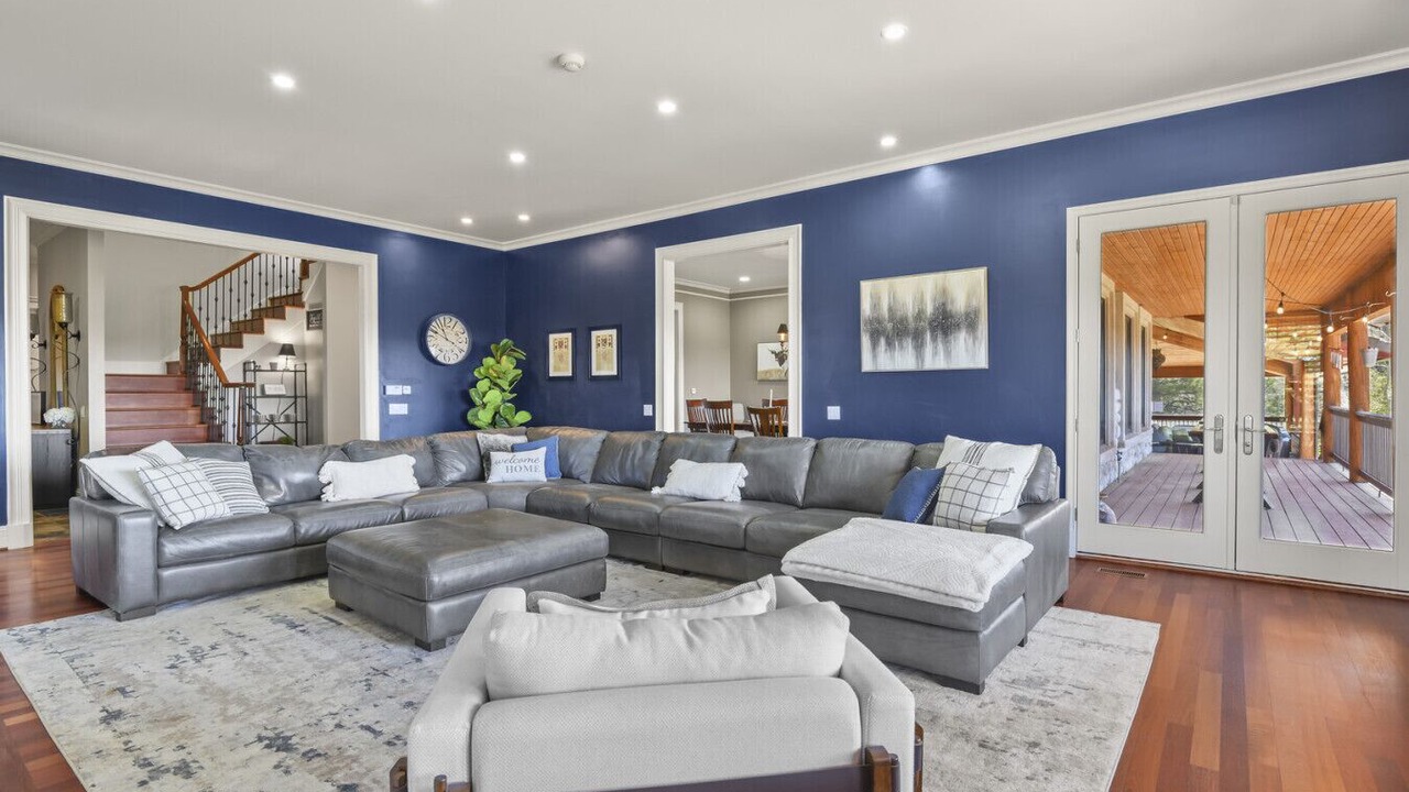 Photo of Livingroom in Divide