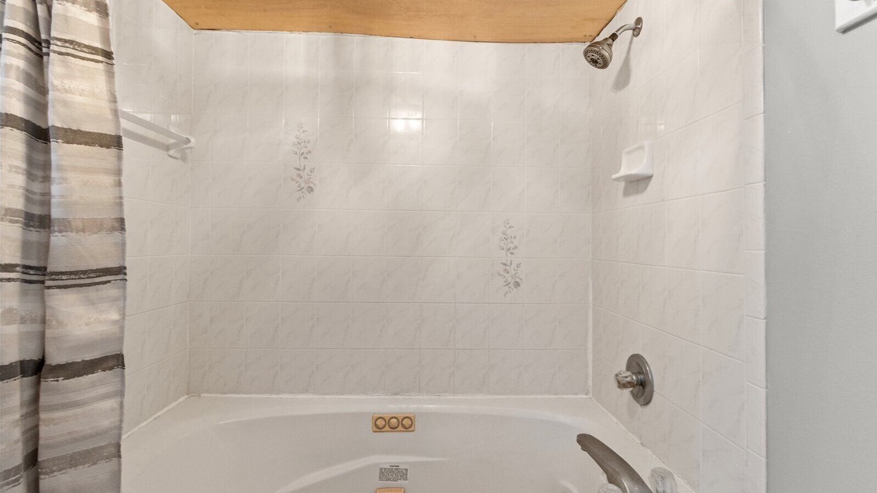 Photo of Bathroom in Old Homosassa