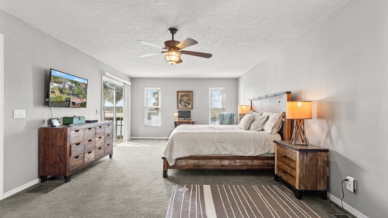 Photo of Bedroom in Old Homosassa