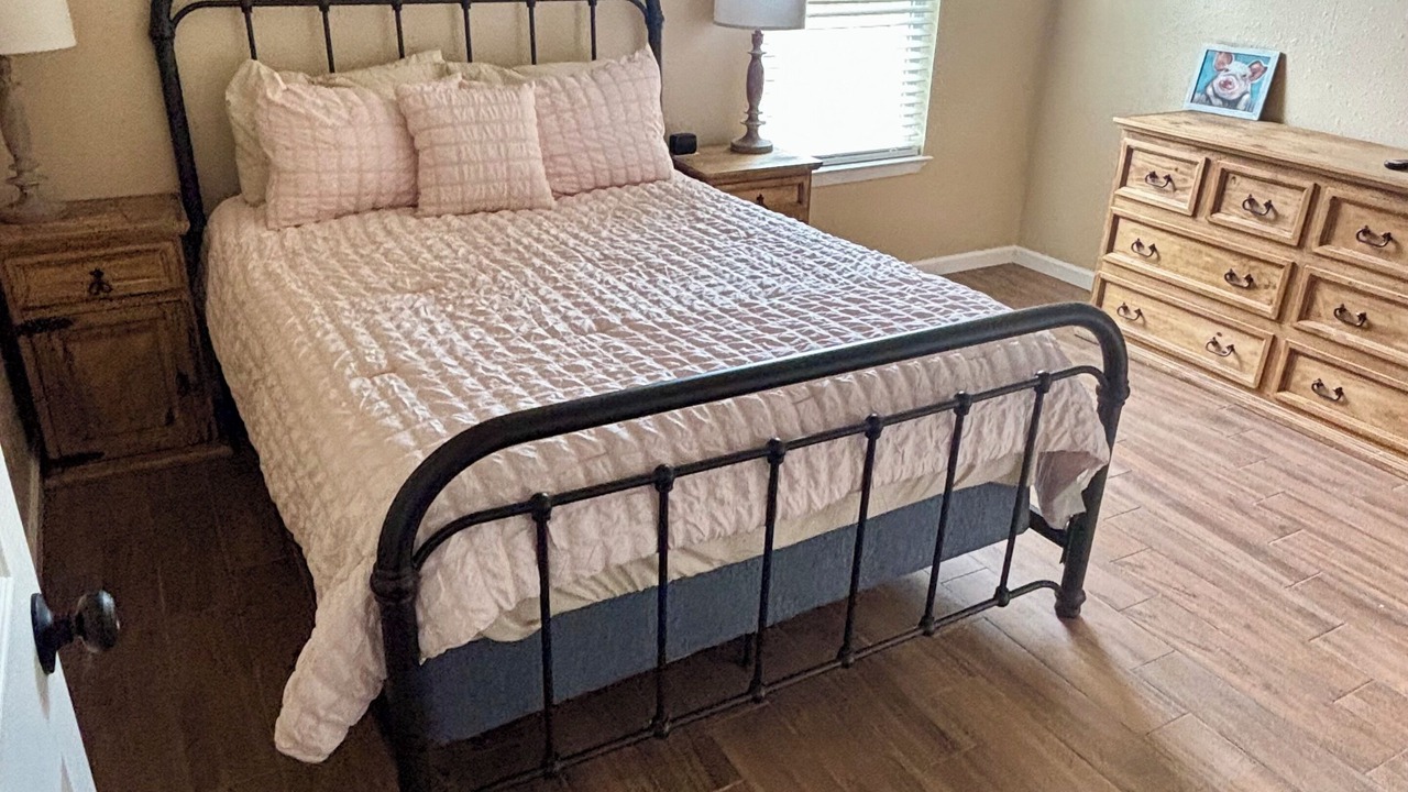 Photo of Bedroom in Midland