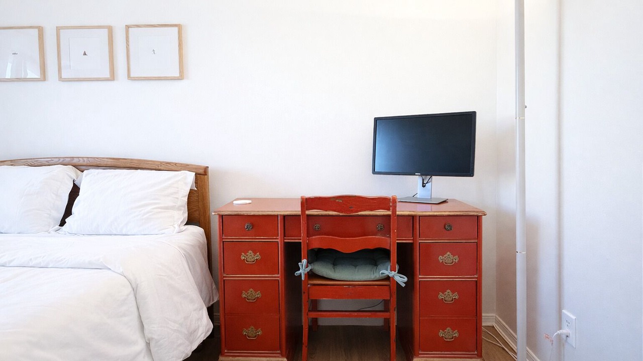 Photo of Bedroom in Red River