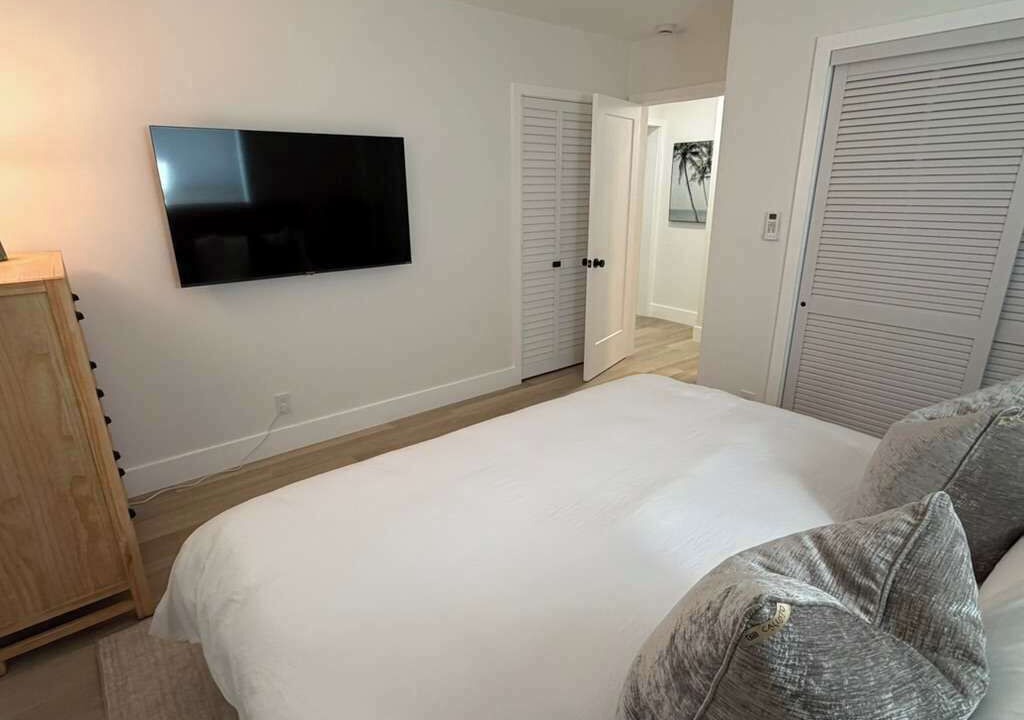 Photo of Bedroom in Coral Ridge