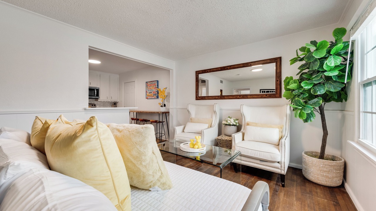 Photo of Bedroom in Central Arlington