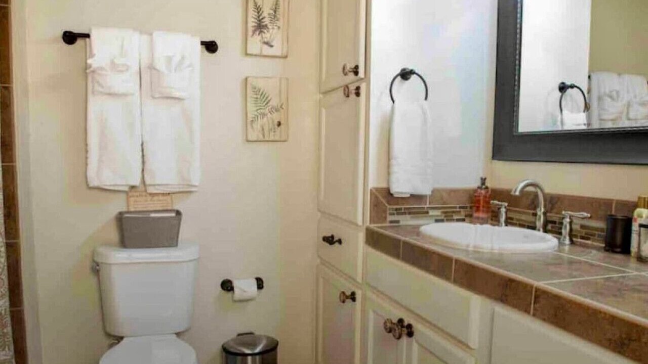 Photo of Bathroom in Canyon Lake