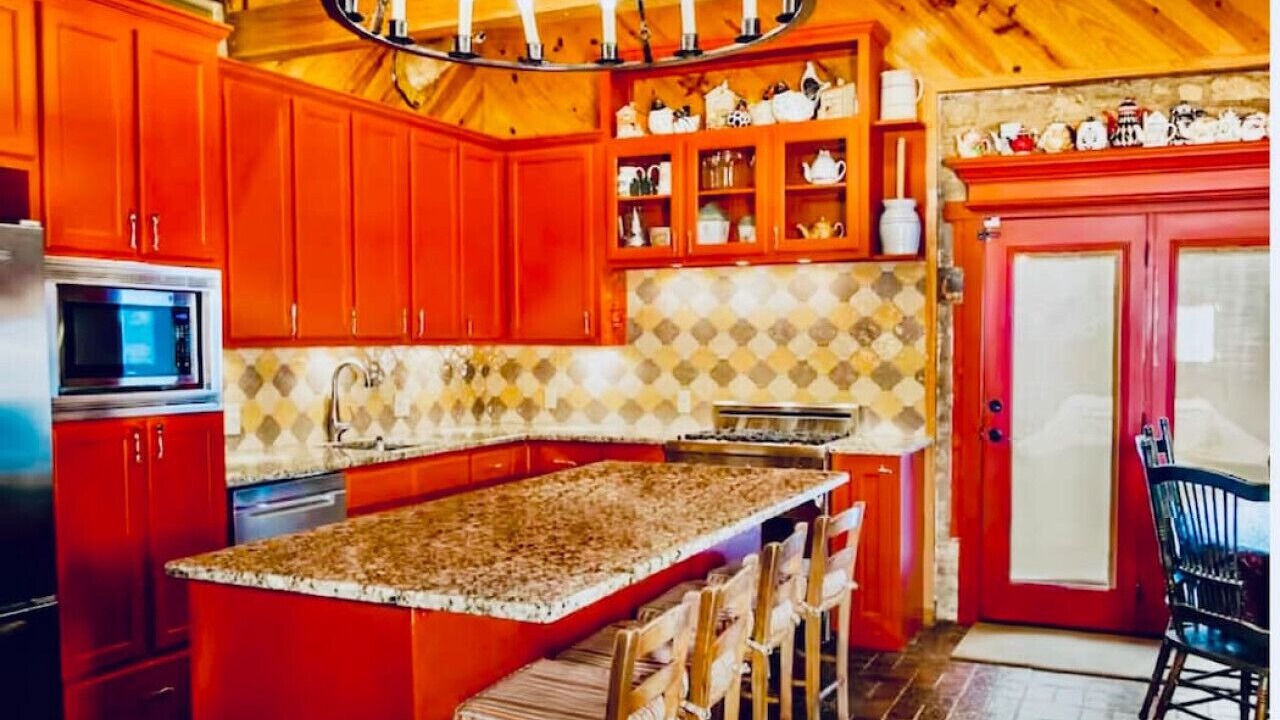 Photo of Kitchen in Canyon Lake