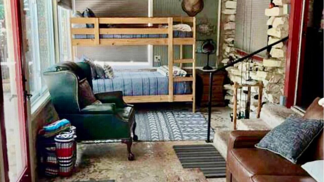 Photo of Bedroom in Canyon Lake