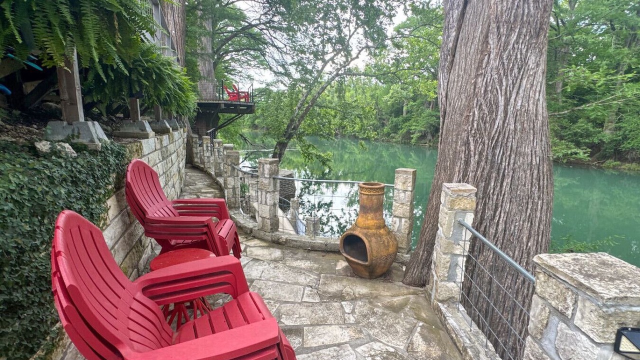 Photo of Patio Balcony in Canyon Lake