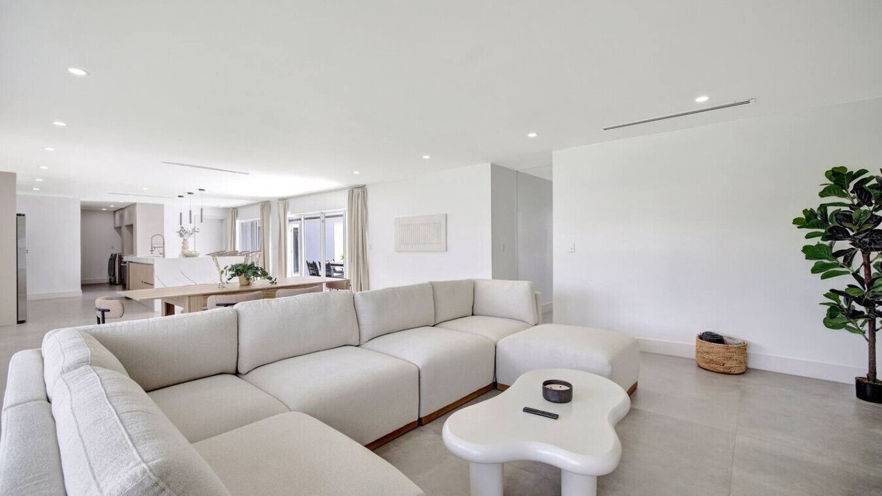 Photo of Livingroom in Coral Ridge Isles