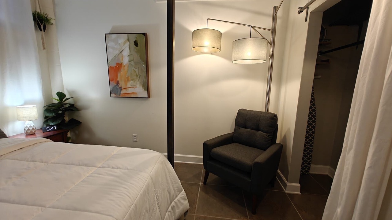 Photo of Bedroom in Lake Magdalene