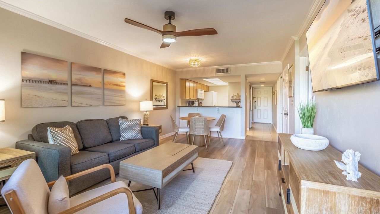 Photo of Livingroom in Park Shore