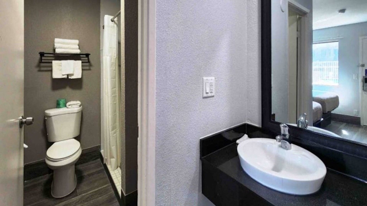 Photo of Bathroom in Galveston