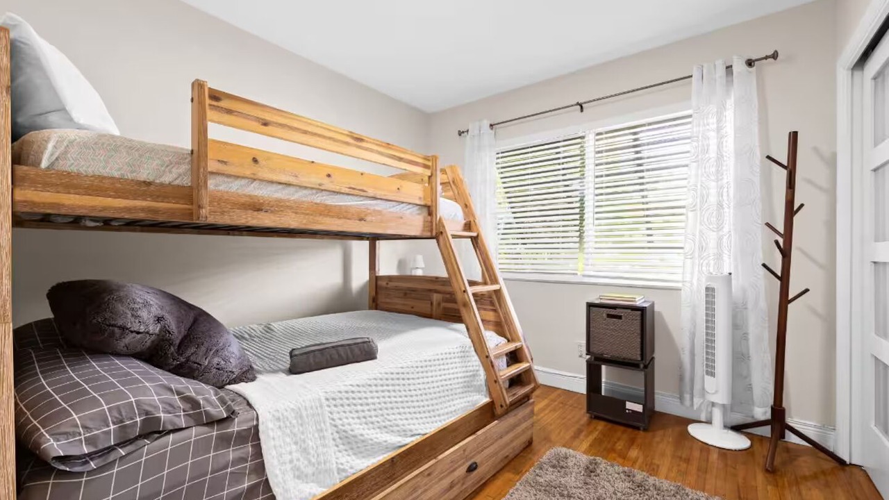 Photo of Bedroom in The Cove