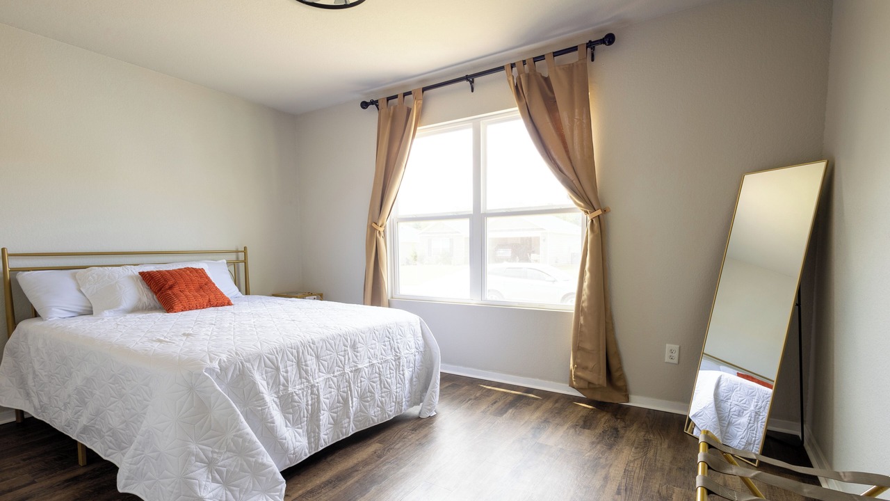 Photo of Bedroom in Conway