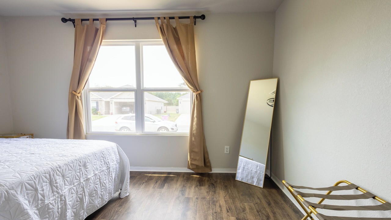 Photo of Bedroom in Conway