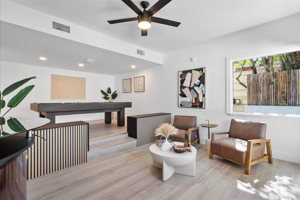 Photo of Bedroom in Lauderdale Beach