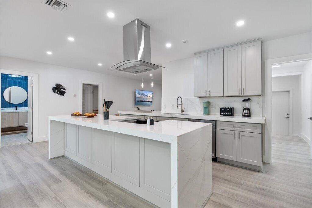 Photo of Kitchen in Lauderdale Beach