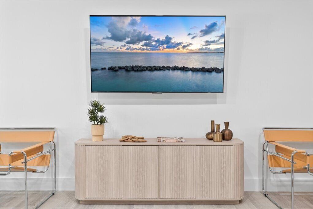 Photo of Others in Lauderdale Beach