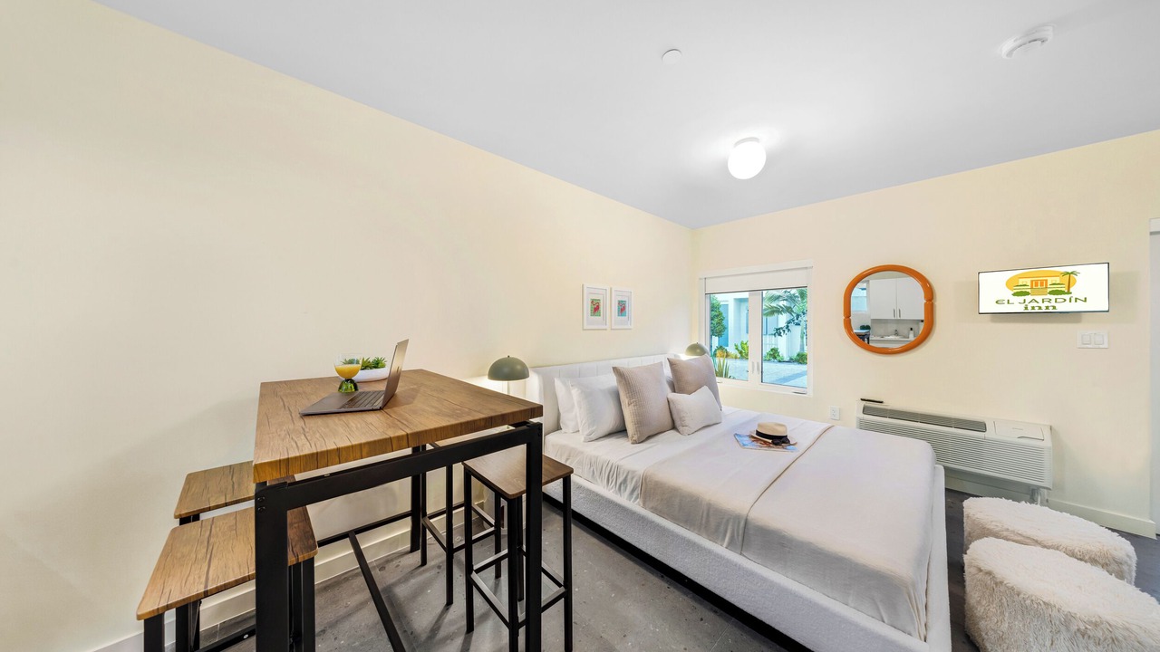 Photo of Livingroom in East Little Havana
