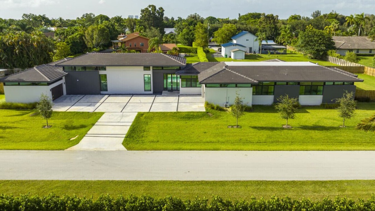 Photo of Outdoor in Plantation