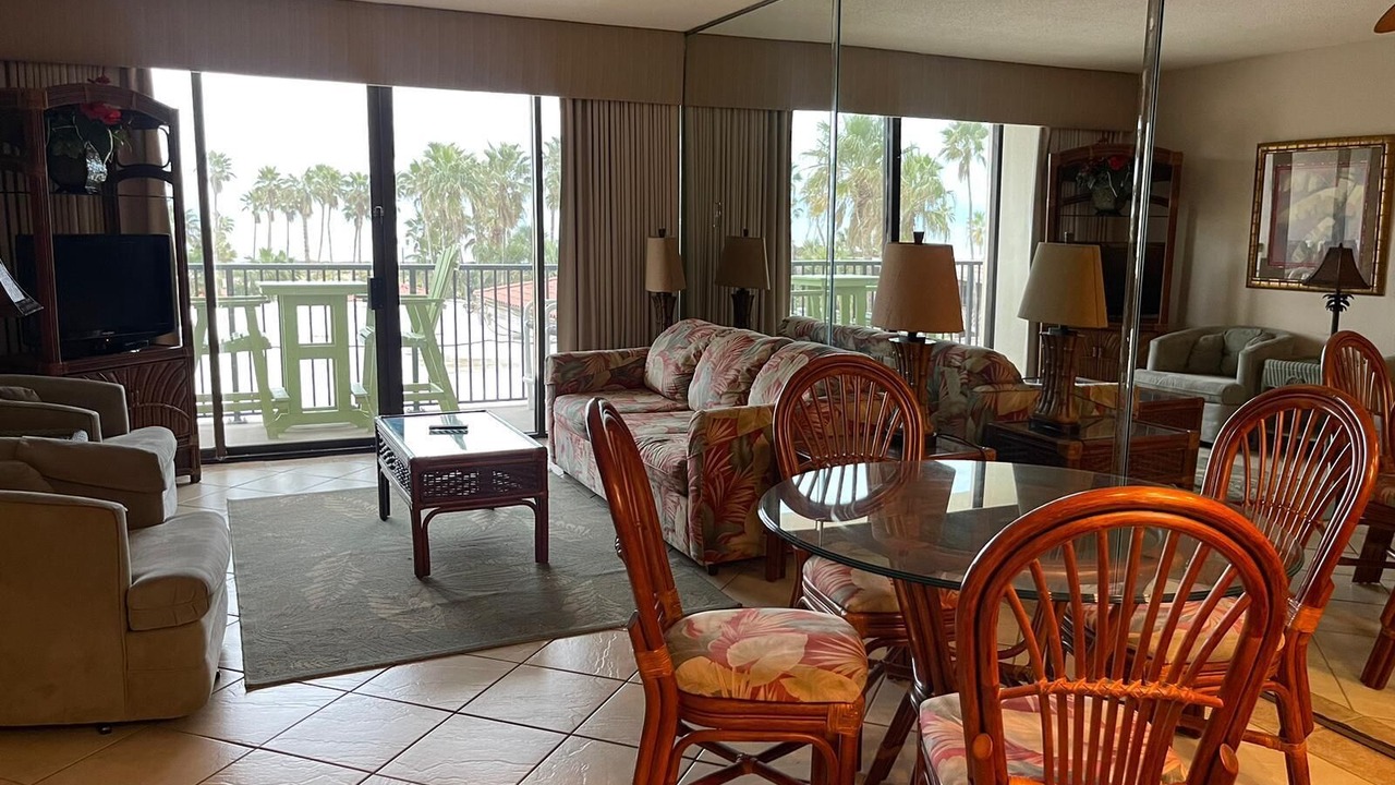Photo of Livingroom in South Padre Island
