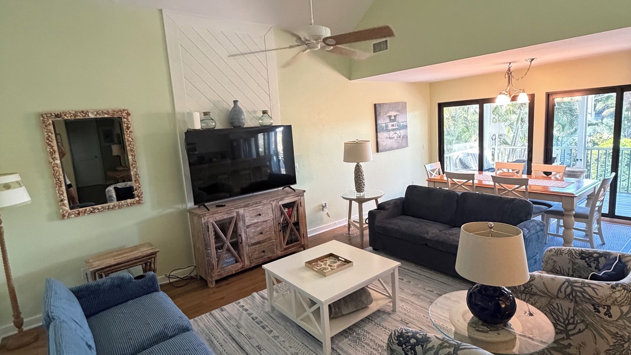 Photo of Livingroom in Captiva