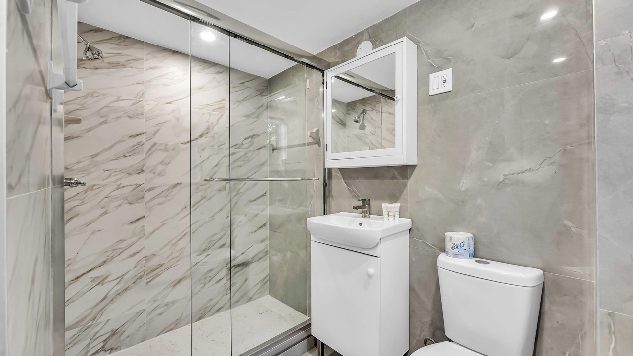 Photo of Bathroom in Victoria Park
