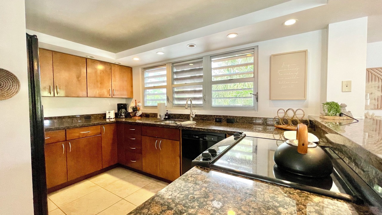 Photo of Kitchen in Lauderdale Beach