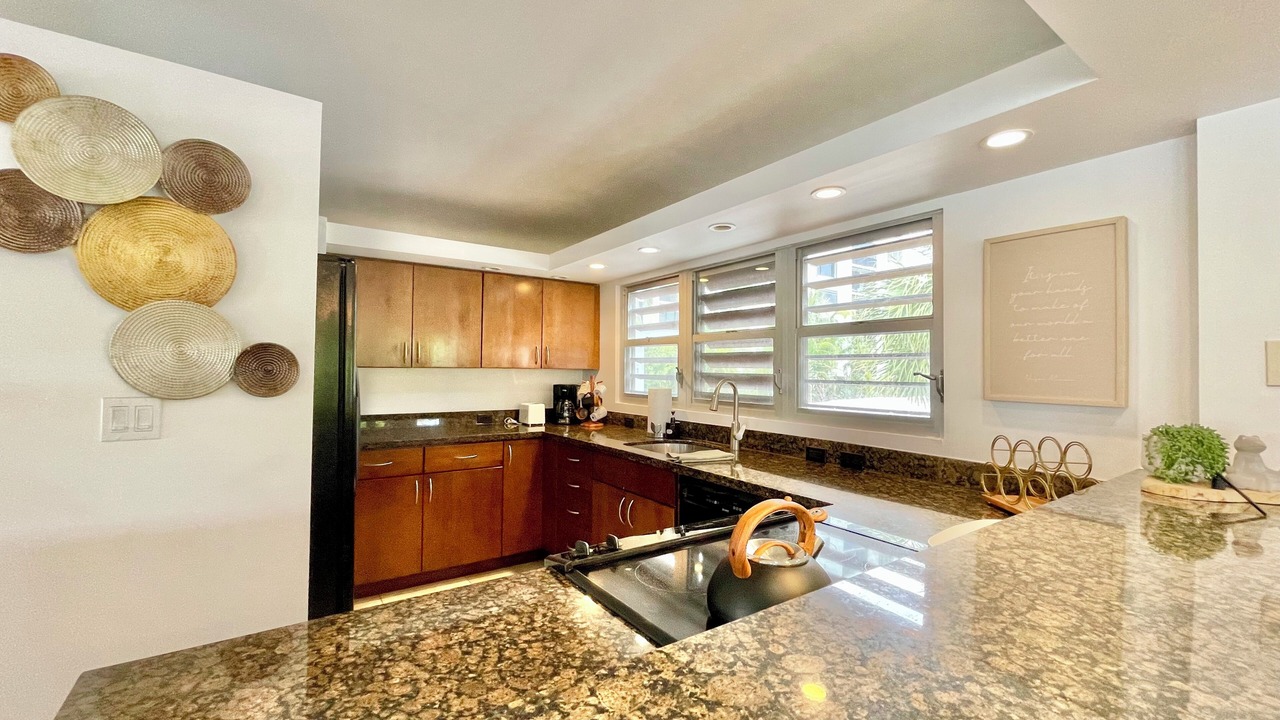 Photo of Kitchen in Lauderdale Beach