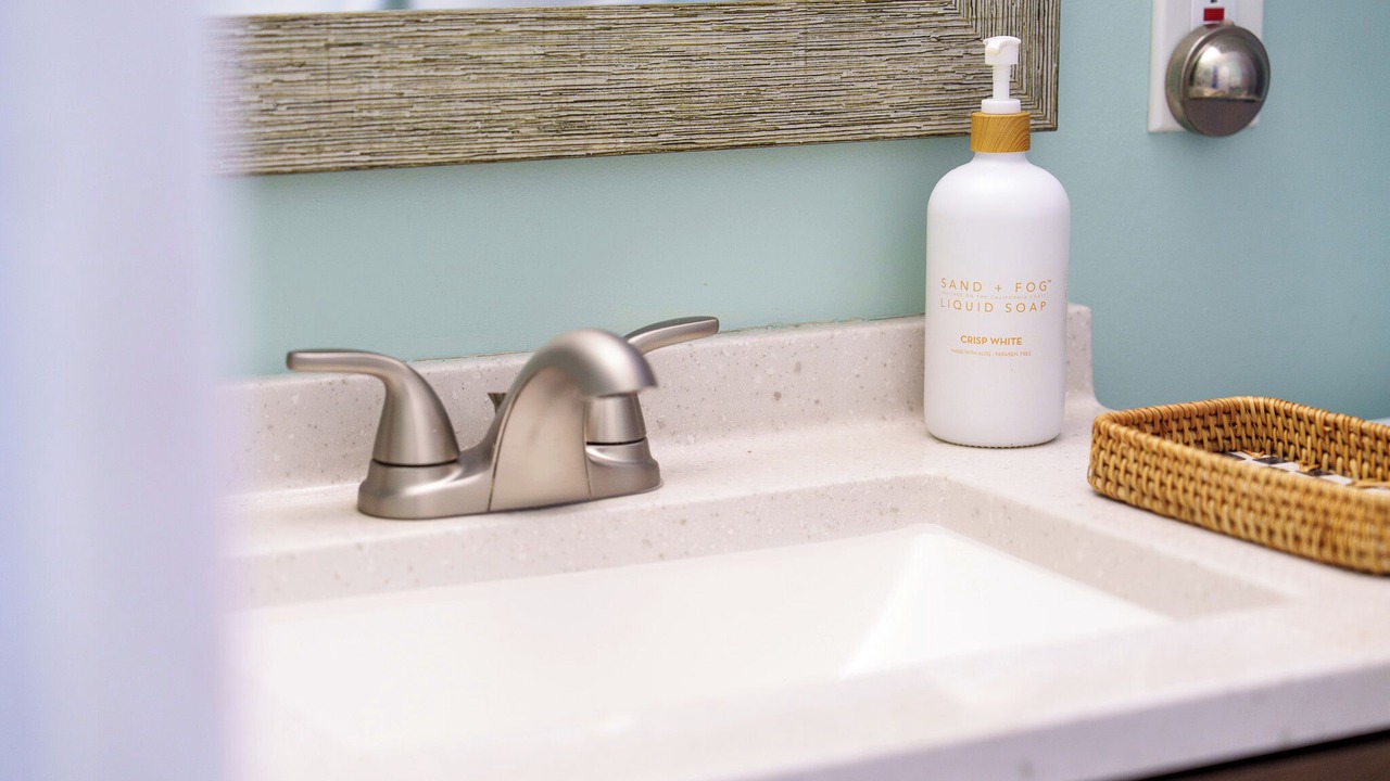 Photo of Bathroom in North Andrews Gardens