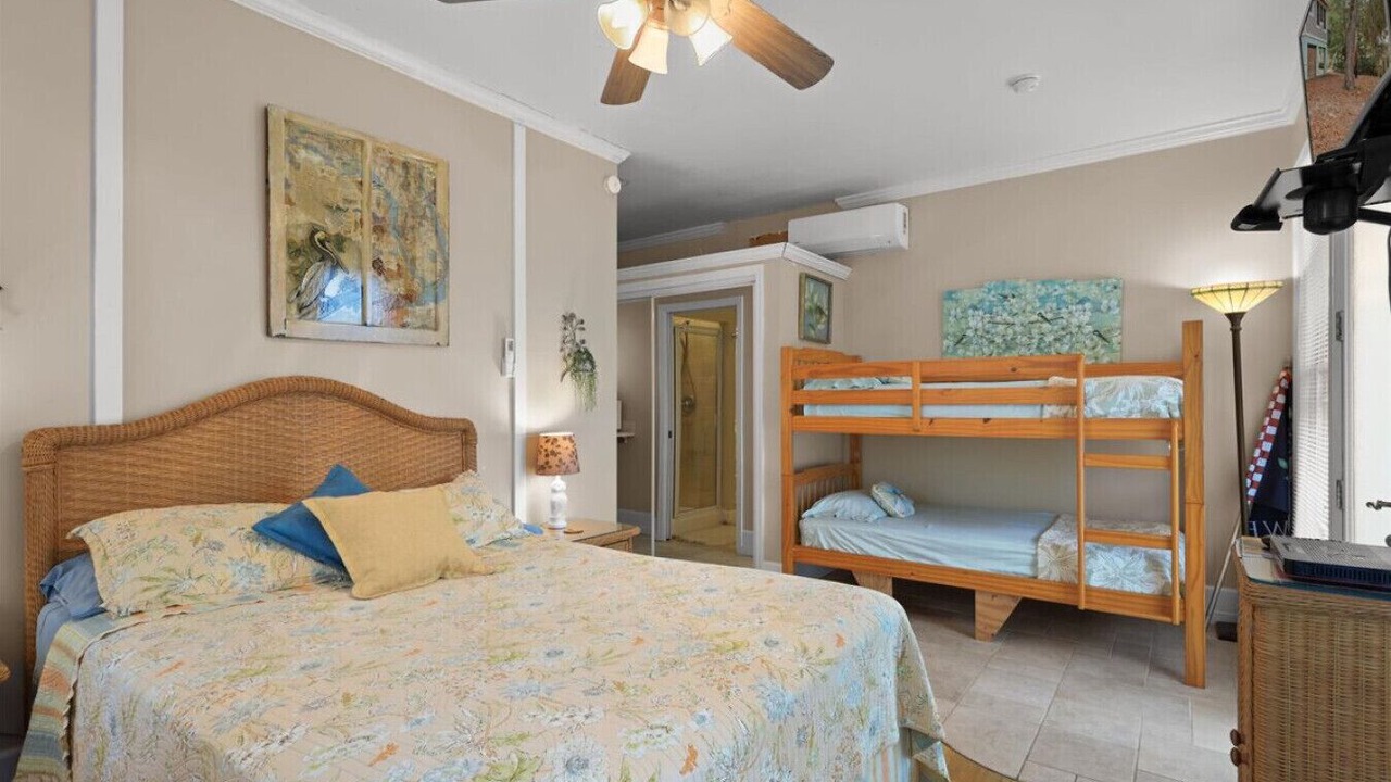 Photo of Bedroom in Bell