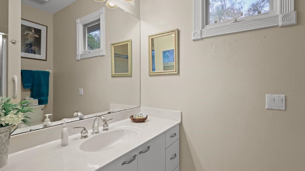 Photo of Bathroom in Bell